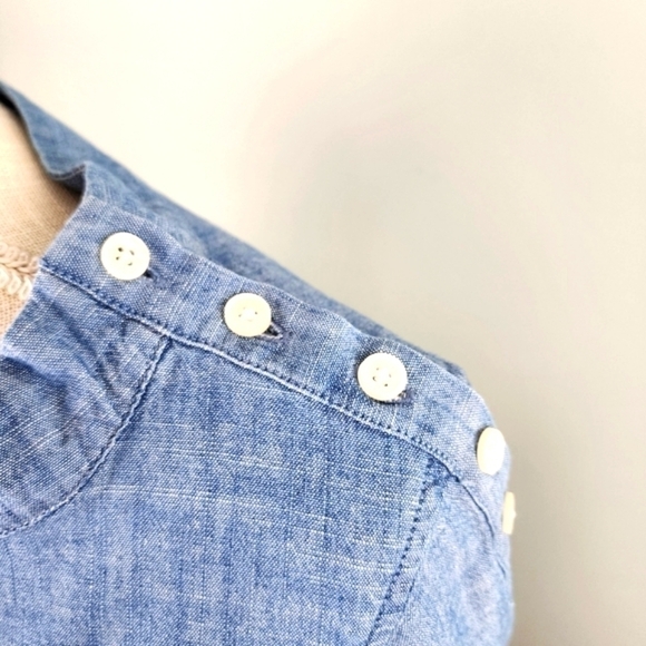 J. Crew Women’s Denim  Cotton Long Sleeve Pullover Blouse Top Button Size 00 - Picture 4 of 10